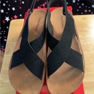 NEW Pierre Dumas women’s sandals